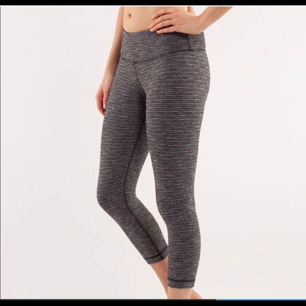 Lululemon Wunder Under Crop Gray - Picture 2 of 12